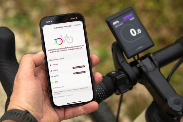 Bosch uvadza obnovenu platformu Connected Biking pre elektricke bicykle Umozni aj nastavit poistenie podla stylu jazdy