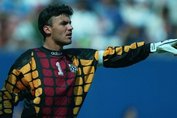 Bulharsky futbal smuti Zomrel legendarne brankar a architekt uspechu na MS 1994 v USA