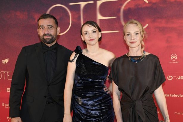 Filmom roka je Otec Slnko v sieti ma aj Brutovska ktora porazila mamu Olhovo Najlepsim hercom je Ondrik Vdaka vam kultura nezanikne odkazal