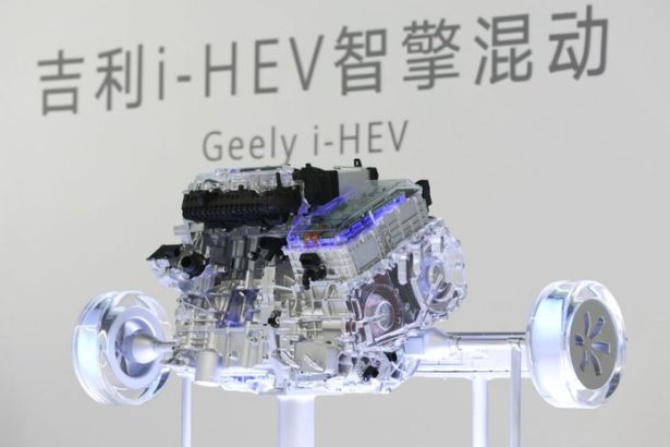 Geely Cina udajne ma motor so spotrebou 2 2 litra na 100 km