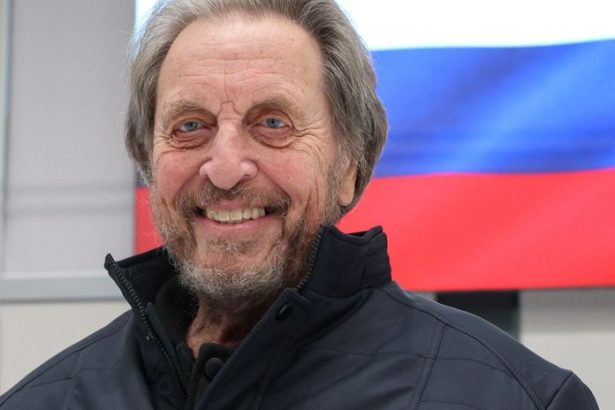 Muskov otec chce presidlit belosskych farmarov z JAR do Ruska Tvrdi ze celi nasilu