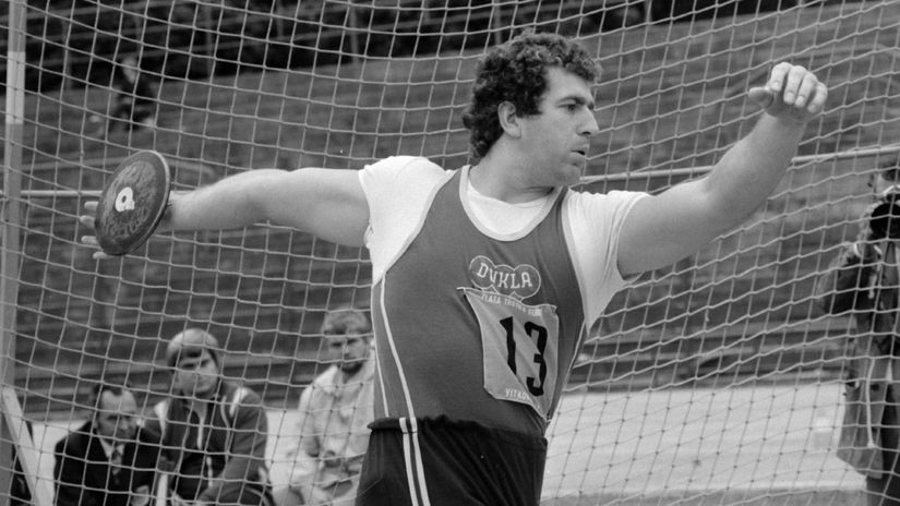 Namiesto zlata drzal v rukach flasu whisky legendarna imrich bugar nikdy neodpustil komunistom zradu