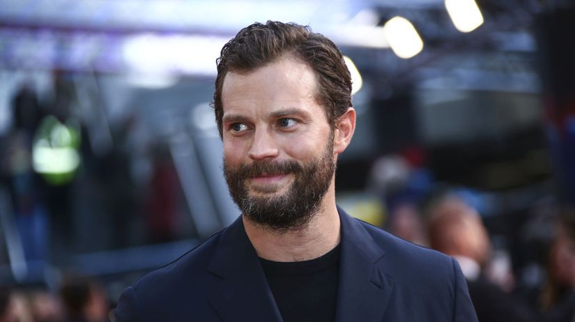 Novy Pan prstenov hlasi prekvapenie v obsadeni Jamie Dornan ziska ulohu ktora okamzite rozdelila fanusikov