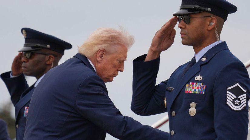 Posluchnu vojaci Trumpa aj keby mali pachat vojnove zlociny