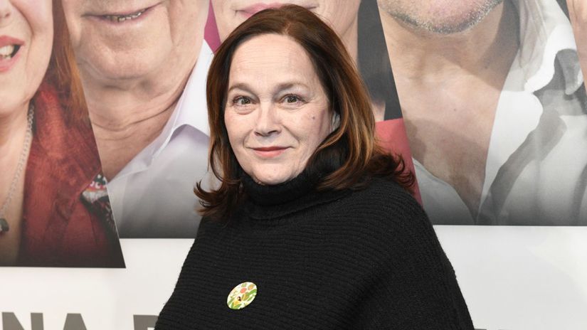 Pre lasku k zene opustila manzela po 30 rokoch dnes je opat sama oblibena ceska herecka 73 prehovorila o rozchode