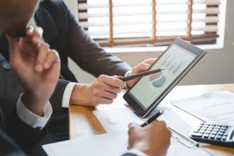 Slovaci prichadzaju o tisice eur aj ked nic neminu Moze za to chyba ktoru robi vacsina ludi