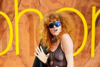 Takto sa bojuje o pozornost Mlade kolegyne ocharili eleganciou nova hviezda Euforie 47 ukazala vsetko a mnoh neverili vlastnym ociam