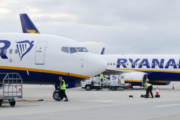 Taliansko vypnulo europske nebesa strajk dispecerov odrezal Bratislavu od klucovych miest Ryanair musel zrusit niektore lety