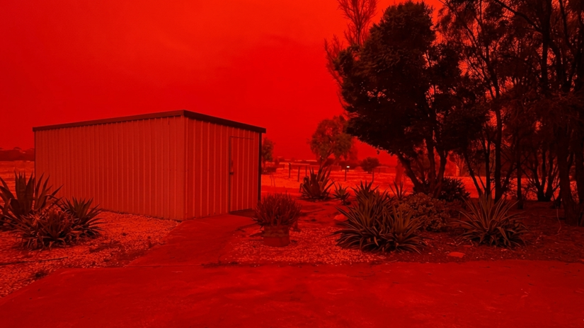 Tato fotka nema ziadny filter Nebo sa zafarbilo do pekelnej krvavozervenej Co sa deje s nasou planetou