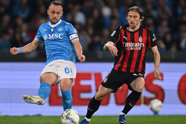 Velke vitazstvo pre Neapol s kapitanom Lobotkom Prevysili AC Milano rozhodujucci zolik z lavicky