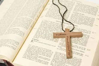 Zrusi cirkev celibt Zenati knazi ziadaju papeza aby mohli sluzit omsu