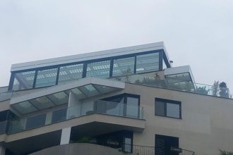 premier fico si takmer dvojnasobne zvacsil byt urady udajne o nicom nevedia mikulec hovori aj o sume