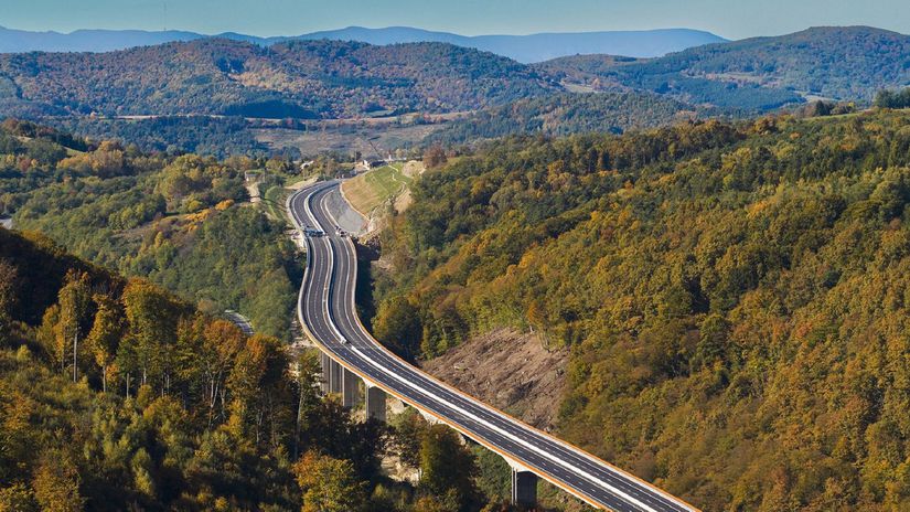 stane sa cesta v koronach stromov stavbou roka dopravny analytik ju zaraduje medzi prvych pat