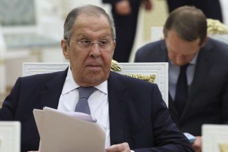 uniknute nahravky usvedcuju szijjarto z donasania moskve a vydierania unie