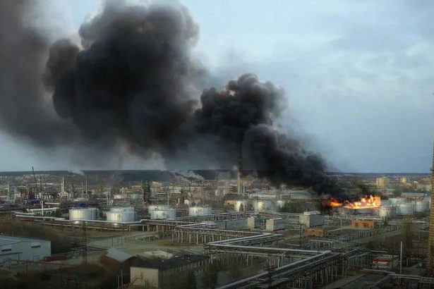 Rana ktoru sankcie nedokazali zasadit Ruske rafinerie sa prepadli na temnu uroven z roku 2009