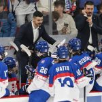 Robia vsetko pre Slovensko Trener osemnastky vyzdvihol mladikov Bude federalne finale