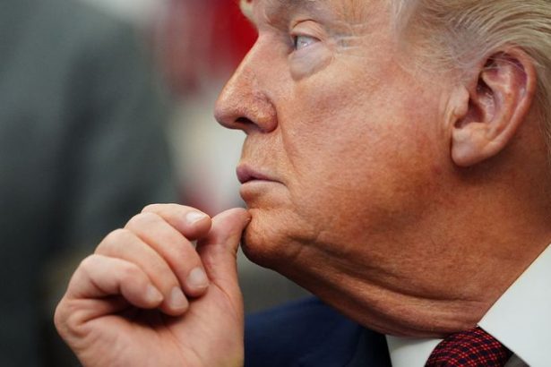 Trump eskaluje spor s Nemeckom Hrozi este vacsie stahovanie americkych vojakov a cla utocia na nemecky priemysel