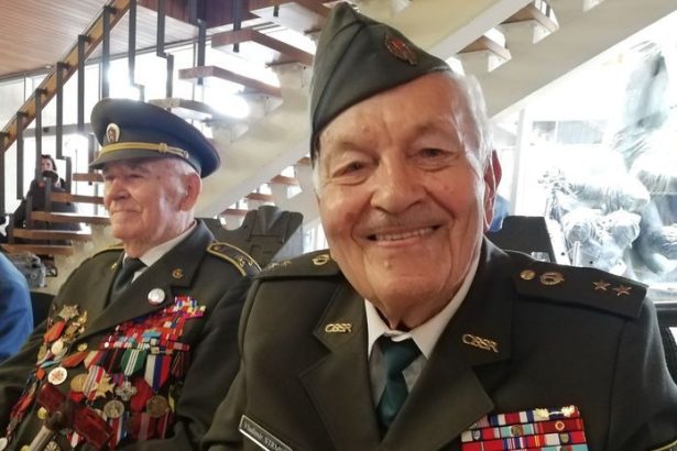 Veteran Vladimir Strmen je na roztrhnutie Mladi sa vojny boja desia ich atomova bomba hovori