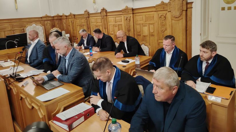 Zacal sa proces v kauze Ocistec Gaspar Bodor Kovacik a Imrecze sa spolocne postavili pred sudcu