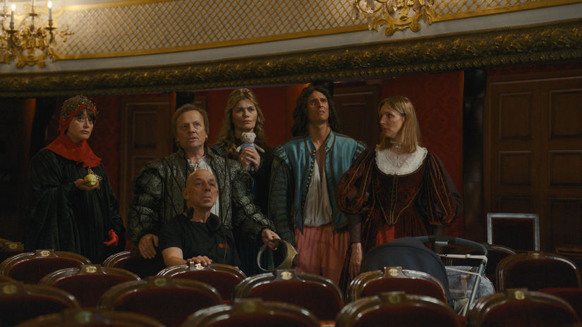 Horor pred premierou Slipy na koberci u Shakespeara V Comedie Francaise je mozne vsetko