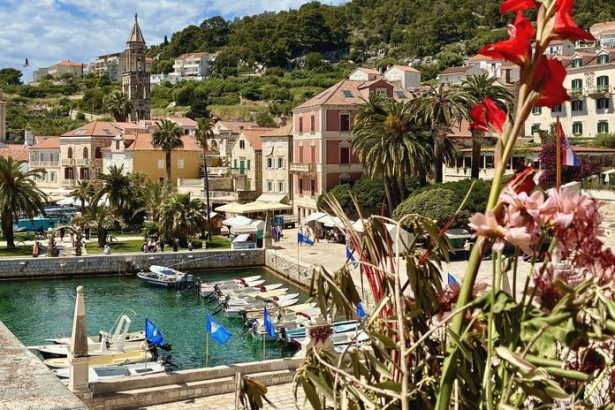 Hvar a Bra ako ich nepoznate Z plaze som utiekla za krasou vinom a adrenalinom aby som sa nakoniec vratila na najkrajsie pobrezie