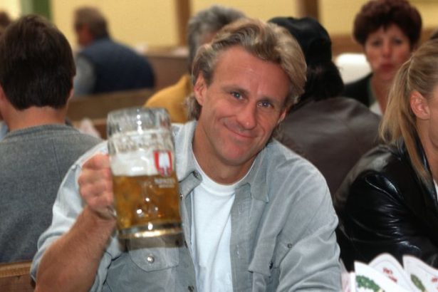 Muzi ho obdivovali zeny milovali avsak pravda o sportovej legende je prilis temna bol to biedny zivot