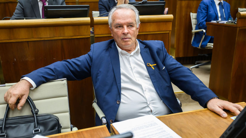 Pellegrini zrusil slavnostne menovanie Radacovskeho Korcok Existuju len dve realne vysvetlenia