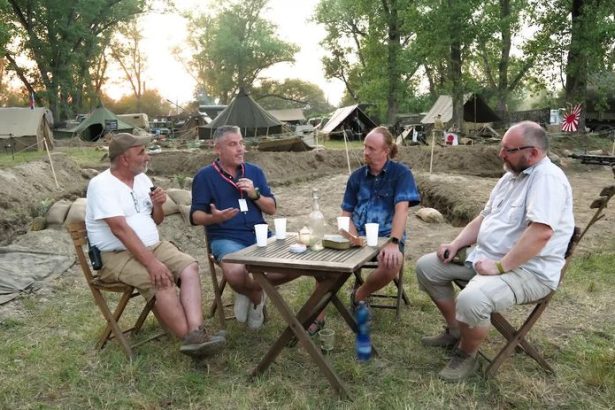 Uspech slovenskej rychlej divizie na vychodnom fronte general Turanec namiesto tankov stavil na auta disciplinu a tempo ktorym prekvapil sovietov aj Wehrmacht