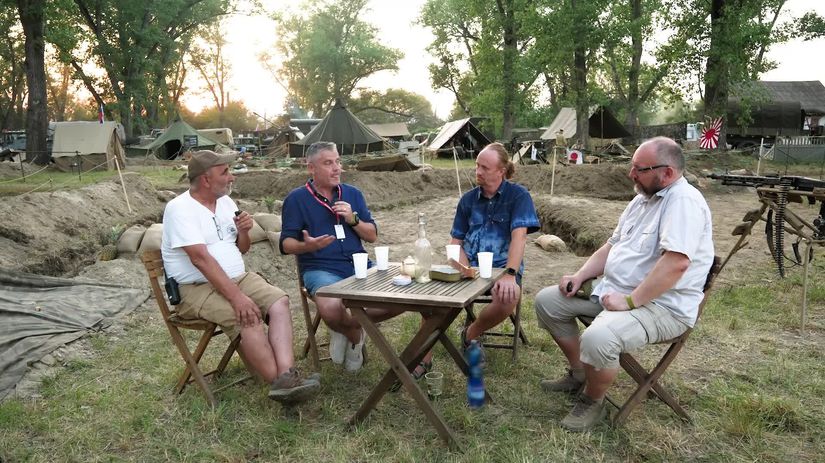 Uspech slovenskej rychlej divizie na vychodnom fronte general Turanec namiesto tankov stavil na auta disciplinu a tempo ktorym prekvapil sovietov aj Wehrmacht