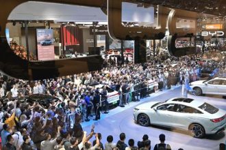 VIDEO Navstivte s nami automobilovy salon v Pekingu