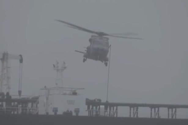 VIDEO Tvrd zsah proti Putinovej rope Macron sa pochvlil zadranm ruskm tankerom