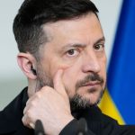 Zelenskeho rozhodnutie spustilo vo Varsave burstku Vyznamenanie od Poliakov ma na stole Nawrocki