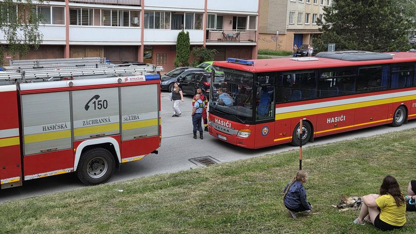 poplach na kosickom sidlisku v lesnom poraste nasli municiu policia evakuovala obyvatelov