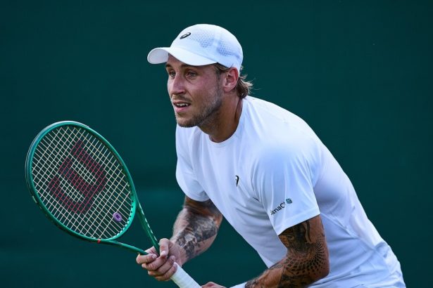 Dve slovenske vypadnutia Molcan neuhral v 2 kole ani set skoncila aj Mihalikova v debli Tenis Sportweb