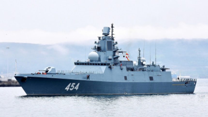 Ruska vojnova lod otvorila zivu palbu pri Britanii Briti museli ustupit Svet Spravy