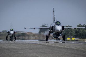 Stihacky vo vzduchu protivzdusna obrana v pohotovosti na polskom uzemi dopadol objekt ktory vybuchol mohlo ist o raketu svet spravy