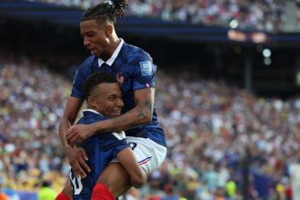 dar z nebies alebo novy zidane francuzi velebia objav timu ktory je krok od peleho rekordu ms 2026 futbal sportweb
