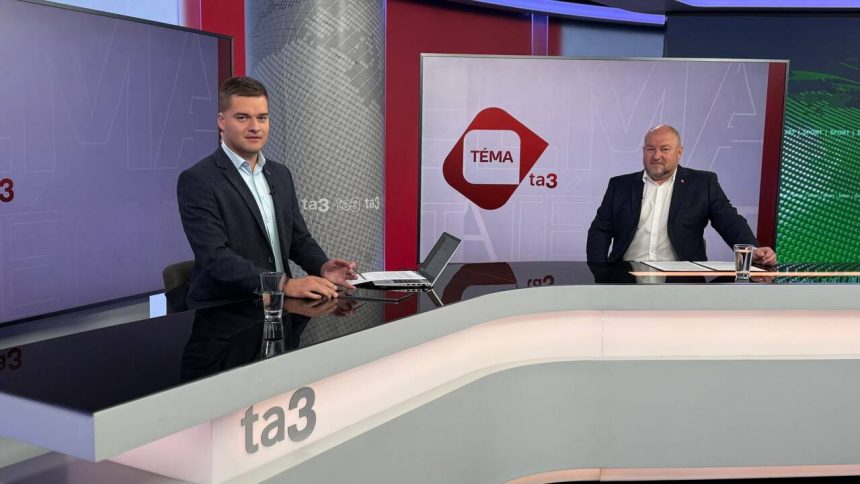 Huliak zastavil miliony pre futbal SFZ pripravuje trestne oznamenie Posledne kopanie umierajuceho konia reaguje minister