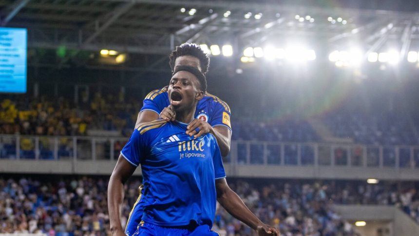 Na toho sme nemali skoda ze ho Slovan stihol priviest Svedi sa chytali za hlavu Kmotrik trafil jackpot Euroske pohare Futbal Sportweb