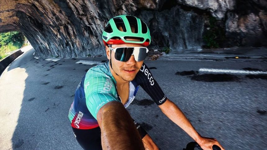 Olympijsky vitaz prehodil kari naruby Caka ho premiera medzi profesionalnymi cyklistami Zimne sporty Sportweb