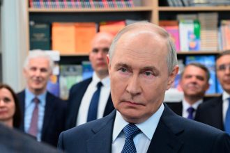 Putinova navsteva priniesla uzavery aj prekazky Miestni si robili srandu z opravenych ciest aj cien benzinu