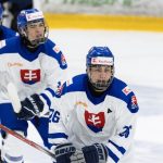 Slovaci drzi kroku s favoritom do polovice zapasu Kanada vsak dala styri goli a vznikol z toho debakel Reprezentacia Hokej Sportweb