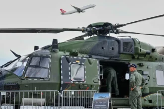 Neznámy dron paralyzoval na 45 minút berlínske letisko