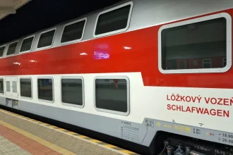 Nové nočné vozne ZSSK: sprcha, výhľad aj raňajky do postele