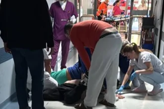 Čo sa deje v nemocniciach? Ranný útok nebol jediný: rozbité dvere aj slzotvorný plyn