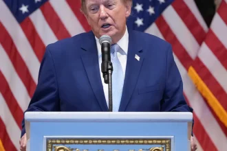 Deficit USA stúpol na takmer dva bilióny, dlh je astronomický