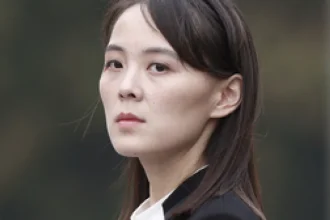 Fámy o smrti Kim Čong-una: sestra hrozí vojnou, režim zverejnil sporné zábery