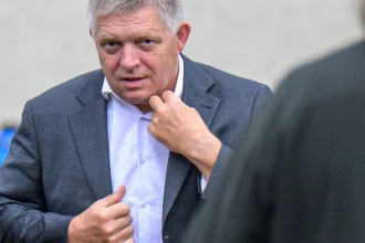 Fico odchádza na bruselský summit, pred ktorým vyhlásil červenú líniu v otázke Ukrajiny