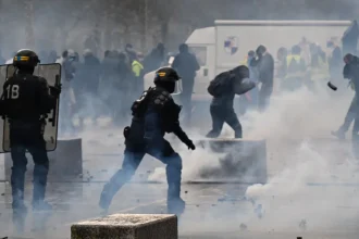 Francúzsko posilní bezpečnosť pred víkendom, do ulíc vyšle 70-tisíc policajtov