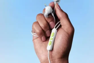 Káblové slúchadlá do uší zažívajú návrat, prekvapivo aj od audiofilskej značky Bose